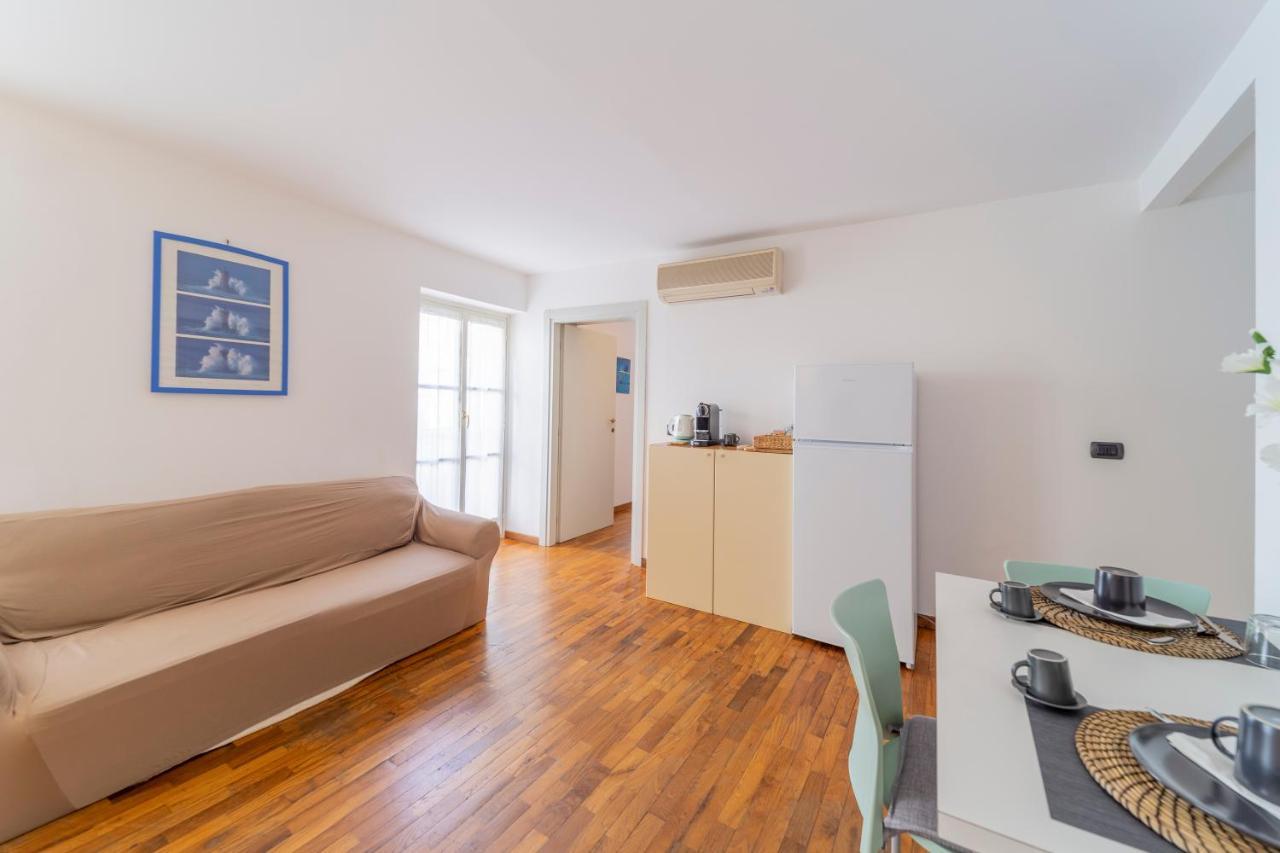 Parrot House - Casa In Centro A Parma Apartman Kültér fotó